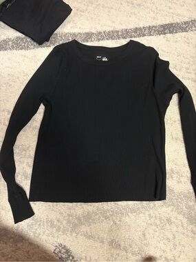 aerie Black Long-Sleeve Ribbed Crewneck Top